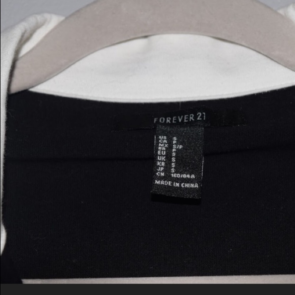 Cropped long sleeve - Picture 3 of 3